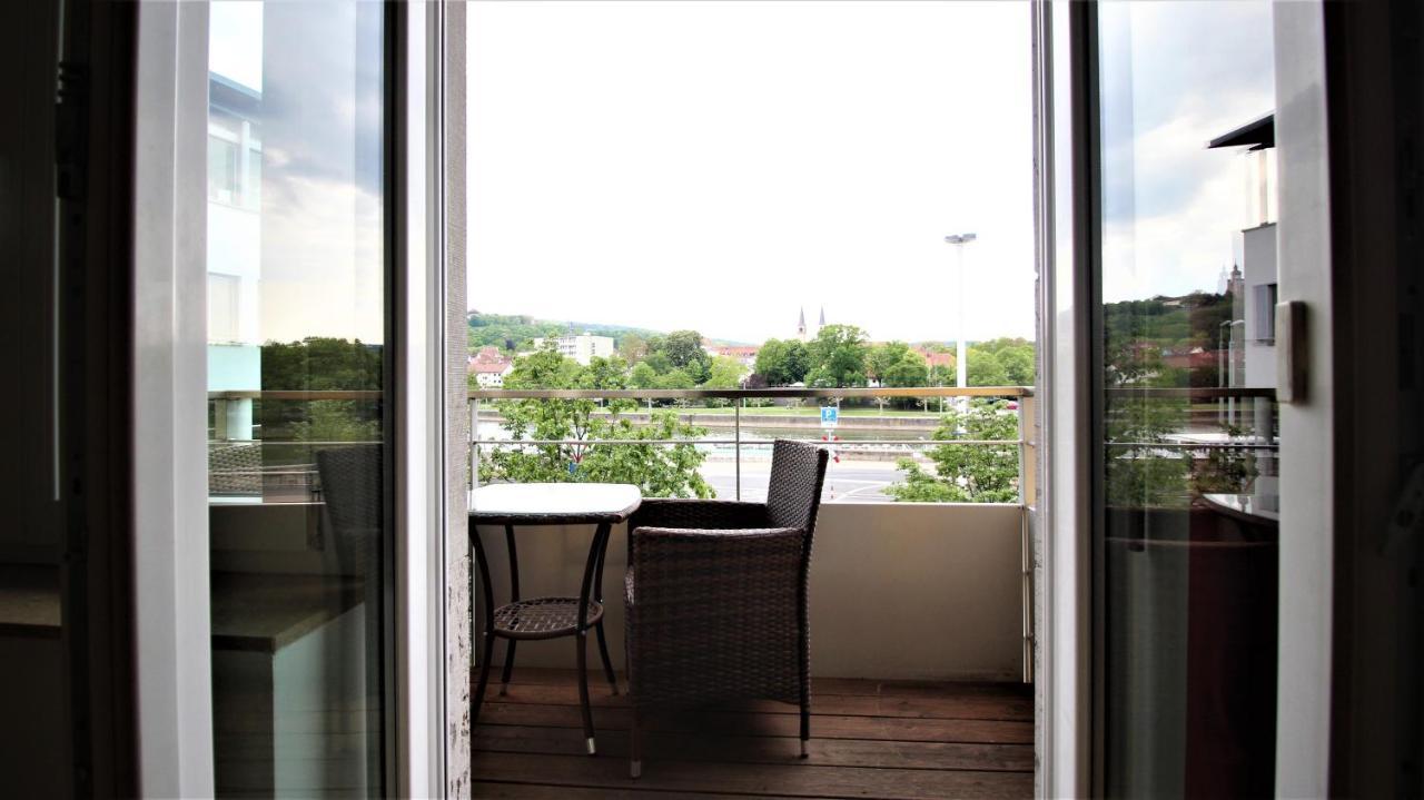 Luxury City Apartment - View Of River And Castle Würzburg Buitenkant foto