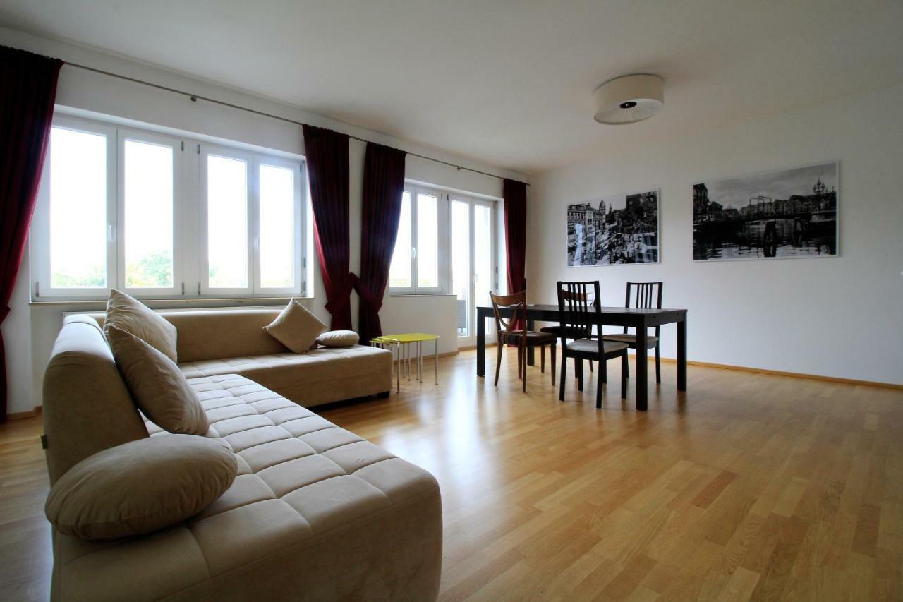Luxury City Apartment - View Of River And Castle Würzburg Buitenkant foto